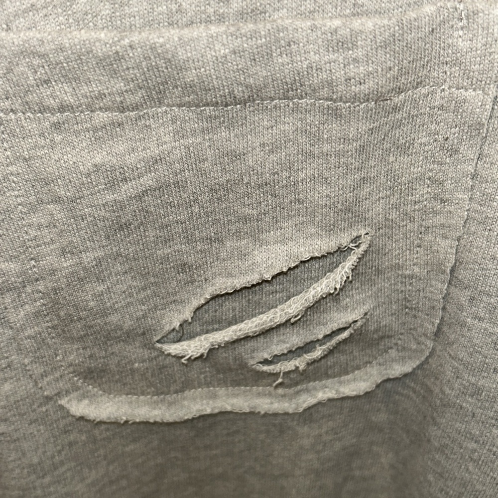 POL Heather Gray Casual Sweatshirt with 🇺🇸 American flag - Picture 3 of 6